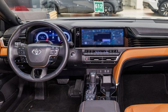 Toyota Camry 2.5 Hybrid Executive e-CVT