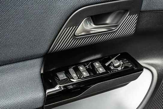 Citroen C5 Aircross Plus eDCT6 1.2 mHEV