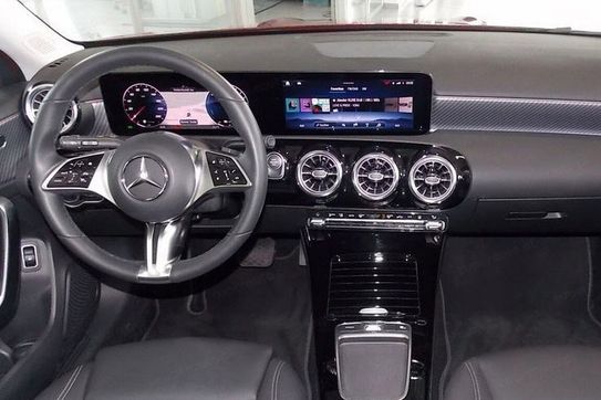 Mercedes Klasa A 250 e PHEV Progressive 8G-DCT