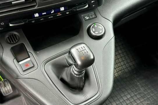 Peugeot Partner Van L2H1