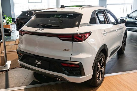 Jac JS6 1.5T-GDI AT
