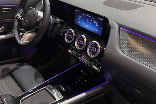 Mercedes GLA 200  Progressive