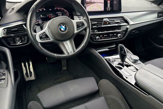 BMW Seria 5 540d xDrive sport-aut