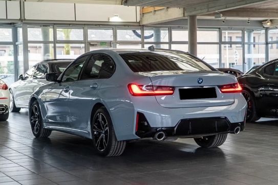 BMW Seria 3 318i M Sport