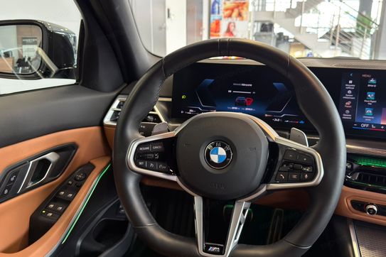 BMW Seria 3 318i M Sport aut
