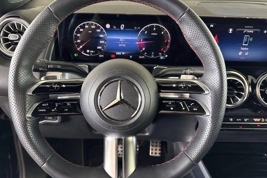 Mercedes GLB 200 d 4-Matic AMG Line 8G-DCT
