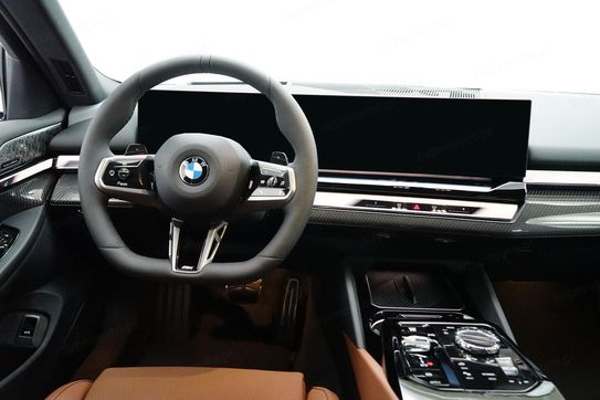 BMW Seria 5 Touring 520d xDrive M Sport