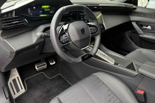Peugeot 308 GT S&S e-DCS6 1.2 mHEV