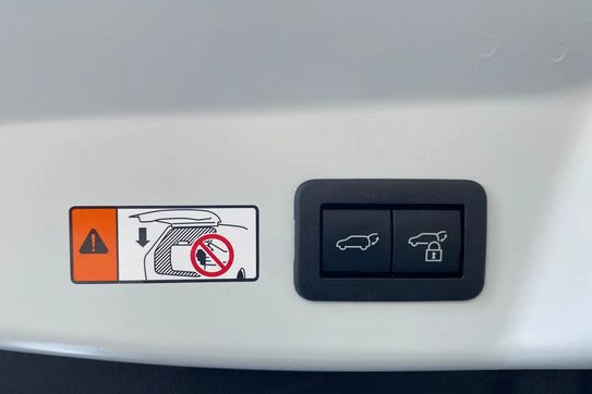 Toyota Prius Executive 2.0 Plug-in Hybrid