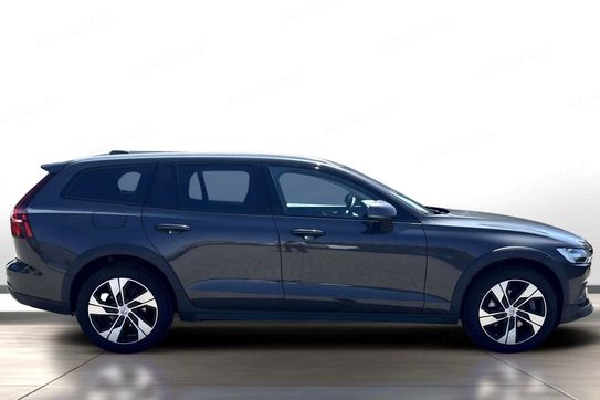 Volvo V60 CC Plus B4 D AWD aut