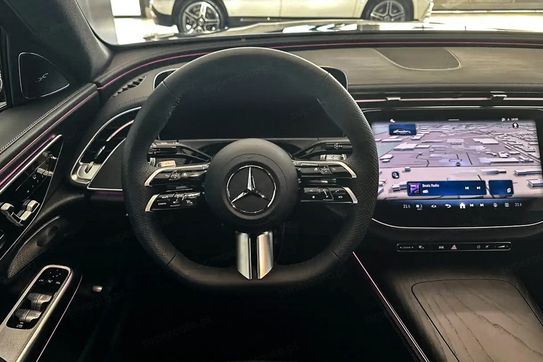 Mercedes Klasa E 220 d  4-Matic AMG