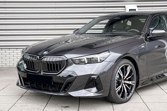 BMW Seria 5 530e xDrive M Sport