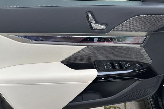 BMW Seria 7 M760e xDrive