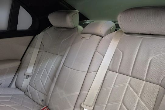 BMW Seria 7 740d xDrive M Sport