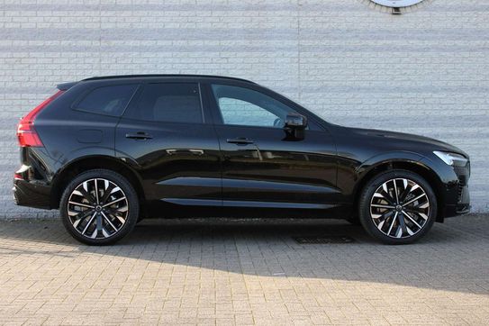 Volvo XC60 T6 Plug-In Hybrid AWD Ultra Dark