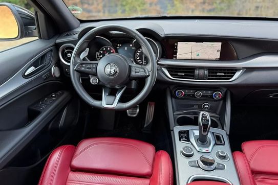 Alfa Romeo Stelvio 2.0 Turbo Sprint Q4 aut