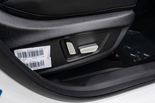 JAC JS8 PRO 1.5 T-GDI 7 DCT 7os.