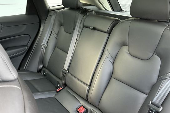 Volvo XC60 T6 Plug-In Hybrid AWD Plus Dark aut