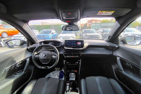 Peugeot 2008 mHEV GT