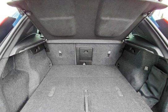 Volvo XC40 B4 B AWD Plus Dark