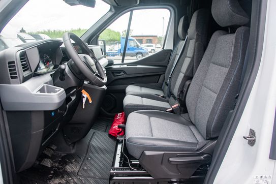 Renault Master L3 Zabudowa 8EP + Tył spanie