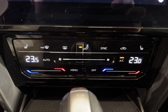 Volkswagen Passat 1.5 TSI DSG