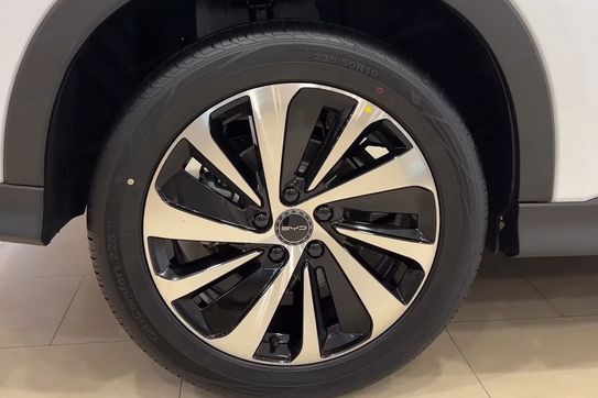BYD Seal U DM-i  Design AWD