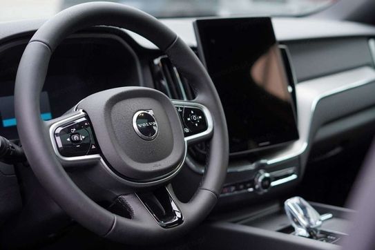Volvo XC60 B5 AWD Ultra Black Edition