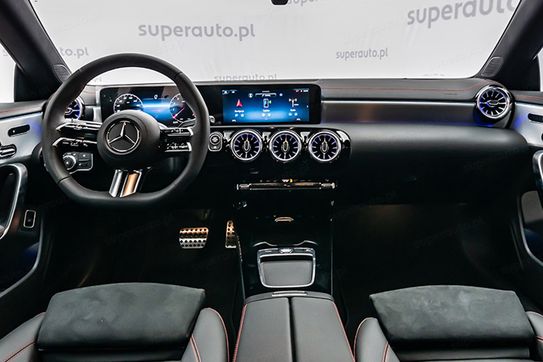 Mercedes CLA 220 4-Matic AMG Line