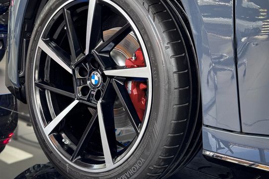 BMW iX3 50 xDrive M Sport