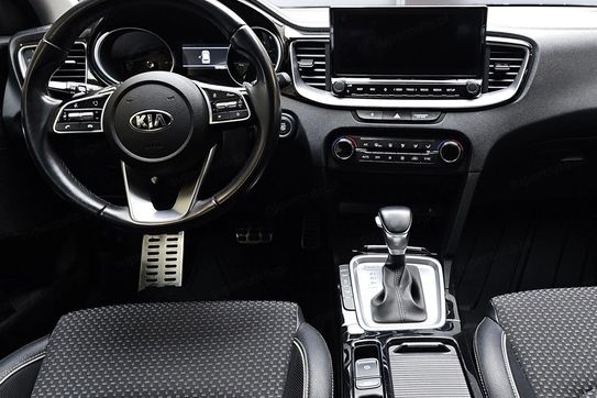 Kia Ceed 1.6 CRDi SCR L DCT