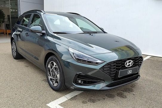 Hyundai i30 1.5 T-GDI 48V Smart DCT