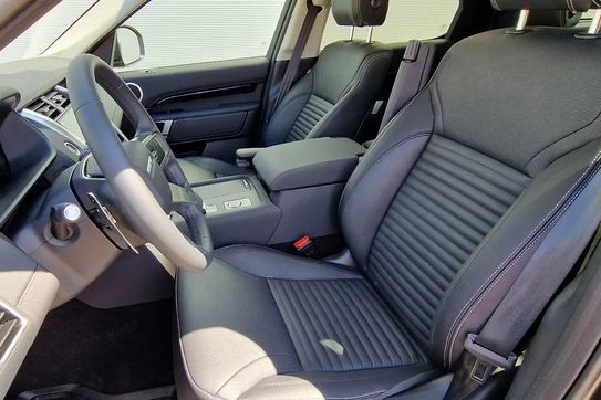 Land Rover Discovery D250 S