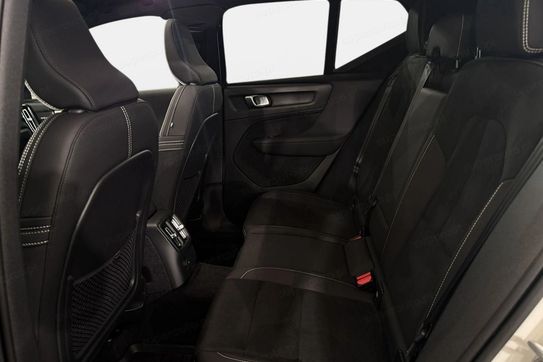 Volvo XC40 T5 Plug-In Hybrid Plus Dark