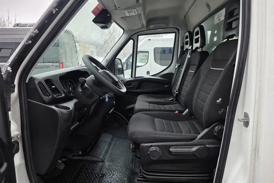 Iveco Daily 35C16 Kontener 8EP + Winda