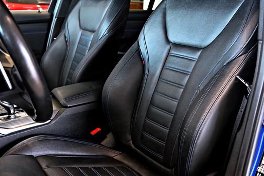 BMW Seria 3 320d xDrive M Sport sport-aut