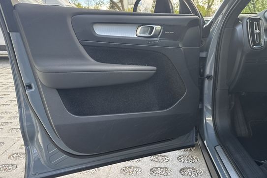 Volvo XC40 B3 Plus Dark