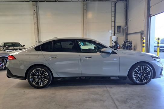 BMW Seria 5 530e Xdrive M Sport
