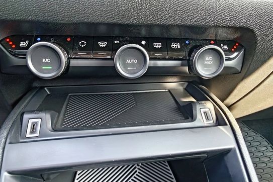 Citroen C4 X PureTech Plus S&S EAT8