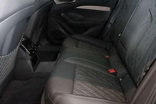 Audi A6 TDI quattro S line