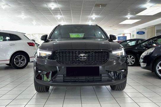 Volvo XC40 B4 Ultra Black Edition