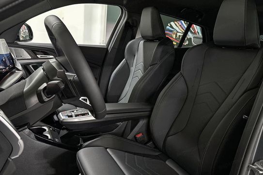 BMW iX2 eDrive20
