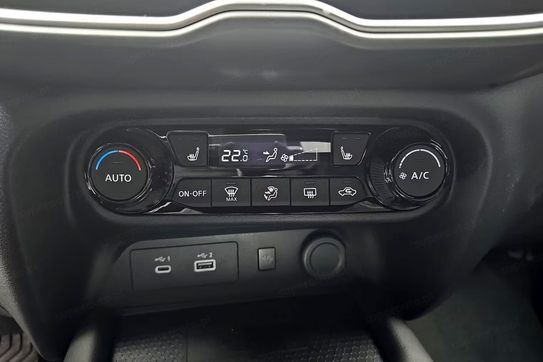 Nissan Juke N-Connecta 1.0 DIG-T