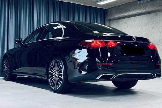 Mercedes Klasa E 220 d 4-Matic AMG