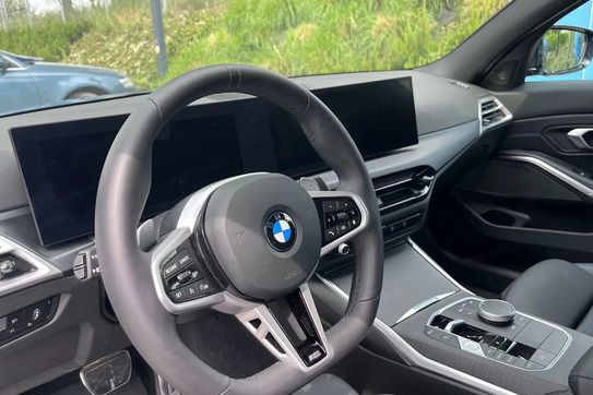 BMW Seria 3 320i xDrive M Sport