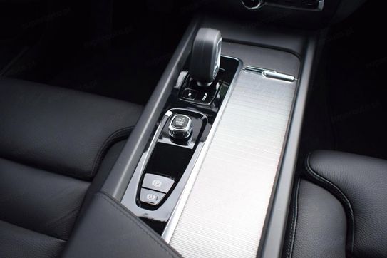 Volvo V60 B4 B Plus Dark aut