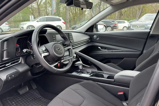 Hyundai Elantra 1.6 Smart CVT