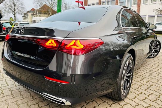 Mercedes Klasa E 200 4-Matic Avantgarde