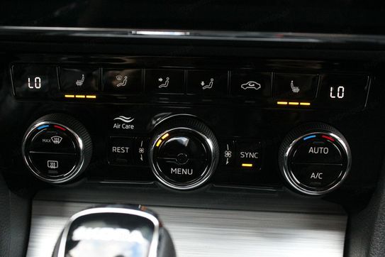 Skoda Superb 1.5 TSI Ambition DSG