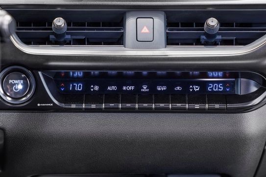 Lexus UX 300h Business